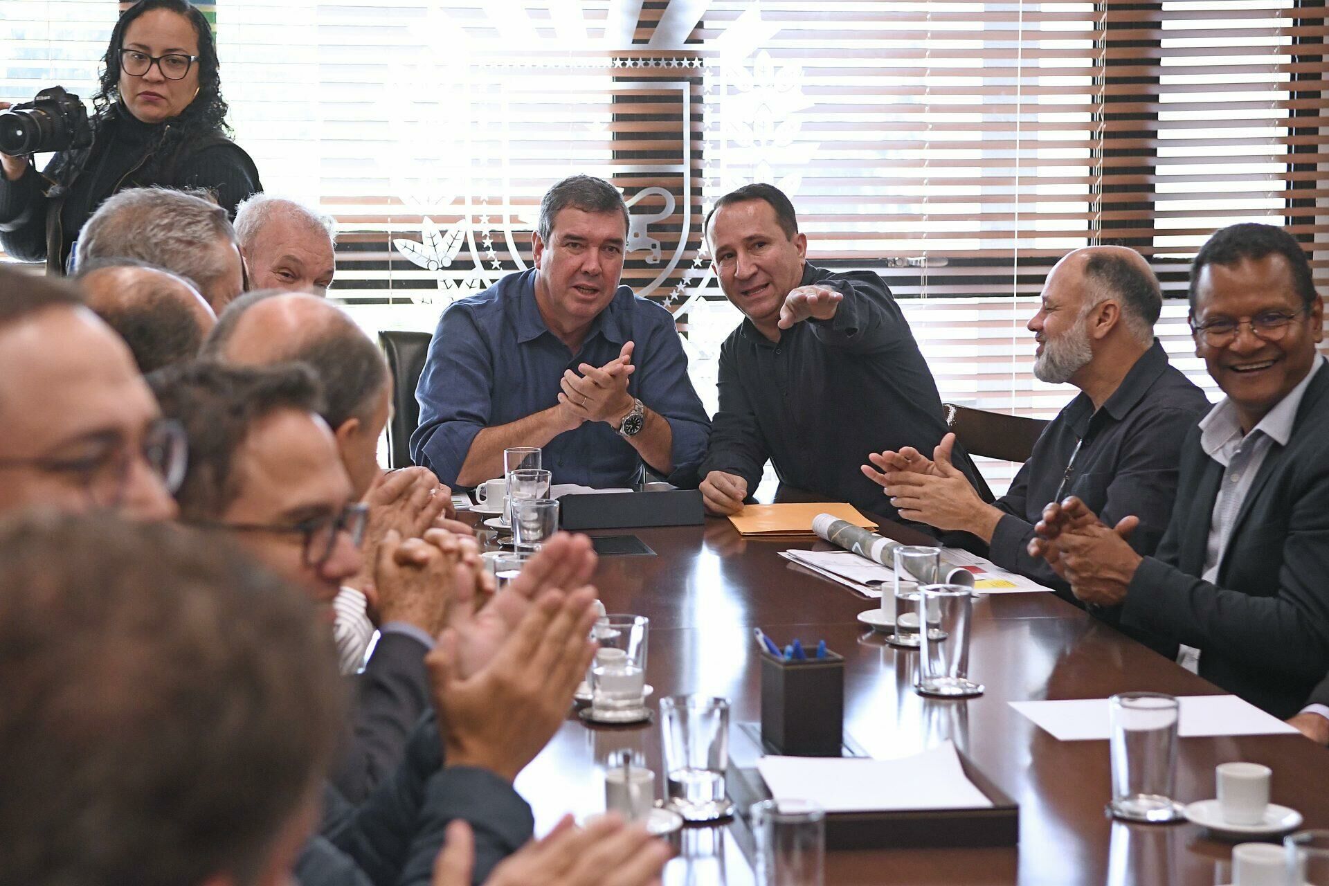 Imagem de compartilhamento para o artigo Prefeito Ivan Xixi e vereadores garantem apoio do Estado para obras estruturantes em Paraíso das Águas da MS Todo dia